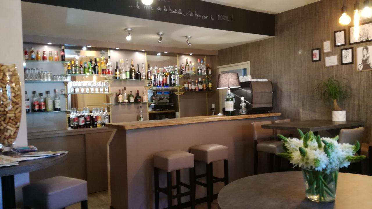 Hotel-Restaurant Le Sorgia Bellegarde-sur-Valserine Exteriér fotografie
